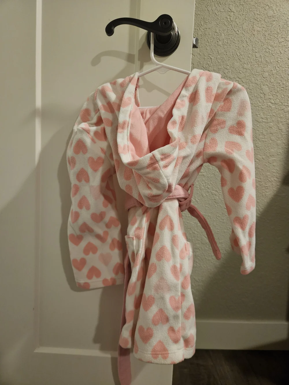 Kids Hooded Pink Heart Robe - Cozy Plush Bathrobe